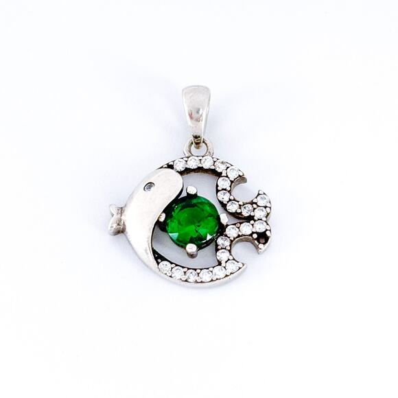 Vintage BRILLIO Sterling Silver 925 Green Crystal Cubic Zirconia Fish Pendant - Picture 2 of 7